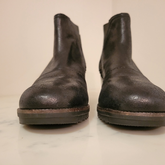 Sorel Black Waterproof Leather Booties, 8.5 - Picture 6 of 6